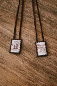 Small Scapular